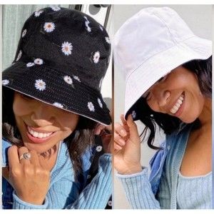 Alice + Olivia Daisy & White  Reversible Bucket Hat